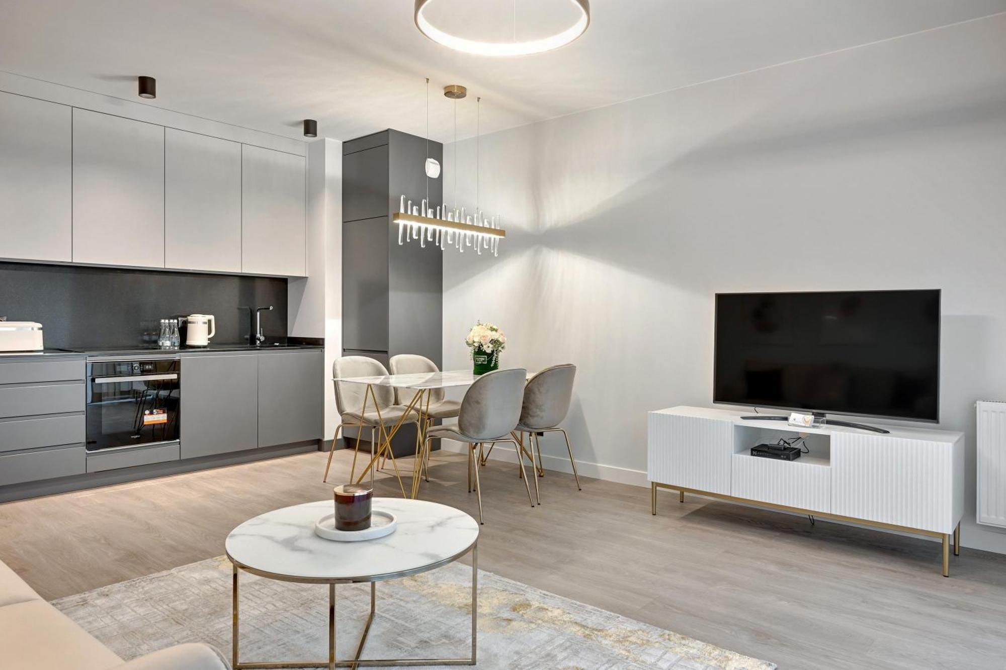 Scala City Center Premium Apartments With Parking By Lion Apartments Gdansk Exterior photo